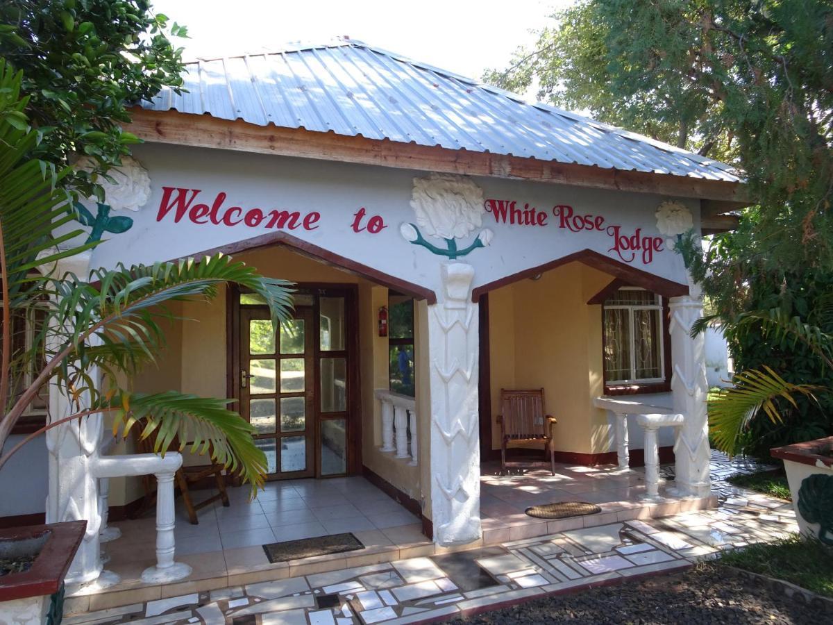 White Rose Lodge ลิฟวิงสโตน ภายนอก รูปภาพ